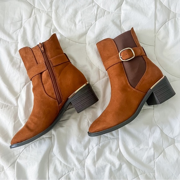 Liz Claiborne Ellison Chelsea Boots - Brown, Size 7 - Picture 1 of 12